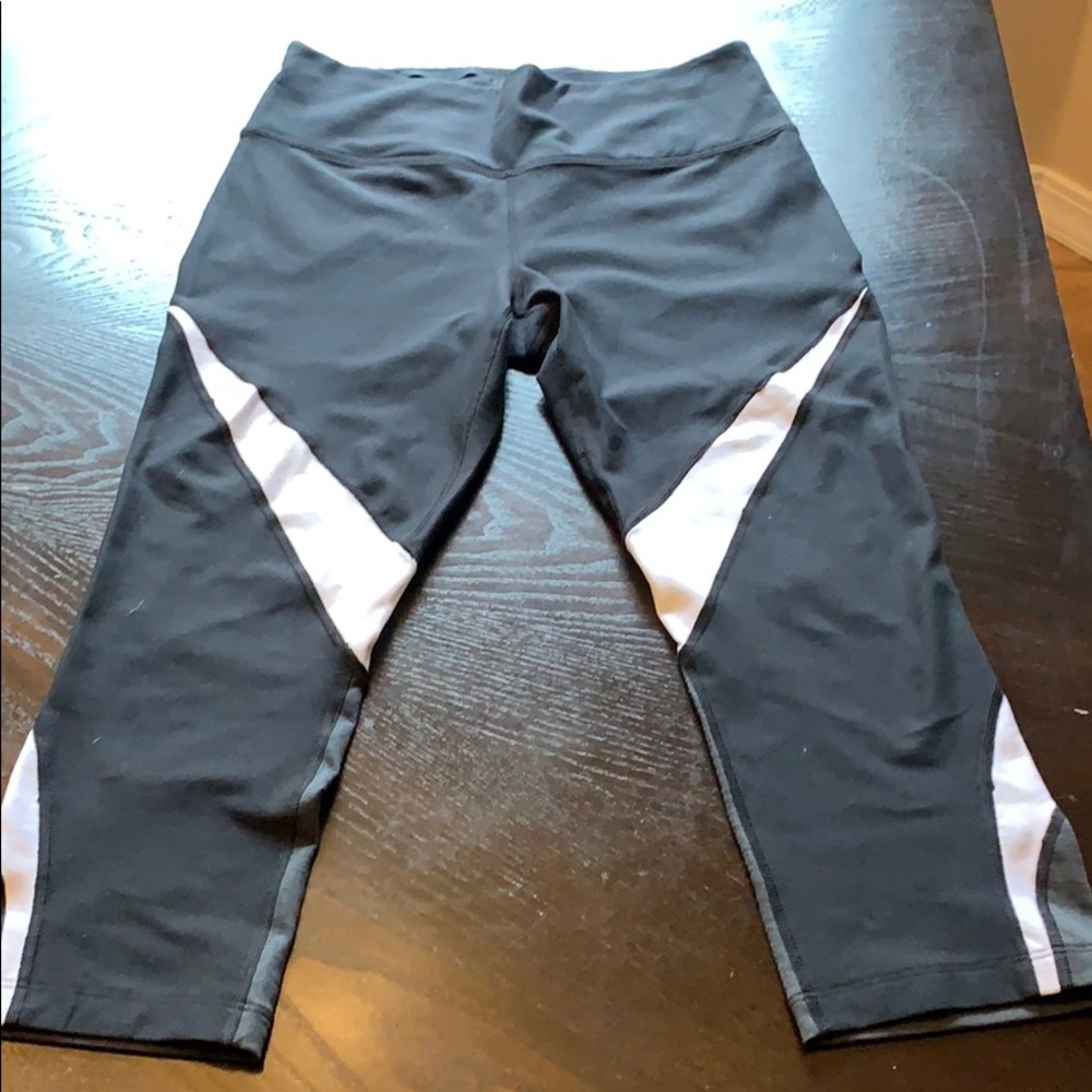 Nike “dri fit” yoga capris